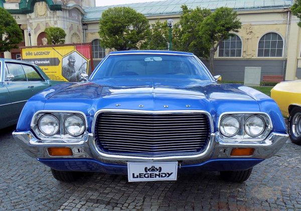 Ford Ranchero 500