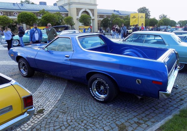 Ford Ranchero 500