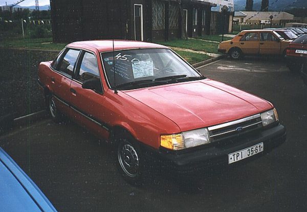 Ford Tempo GL