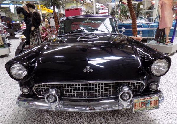 Ford Thunderbird Special V8 Fordomatic