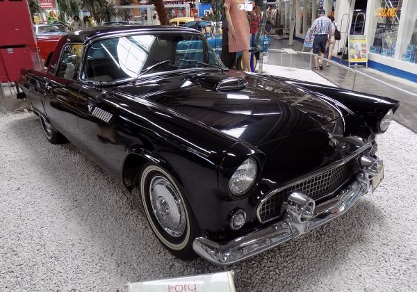 Ford Thunderbird Special V8 Fordomatic