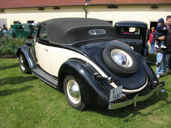 Ford V8 Cabriolet