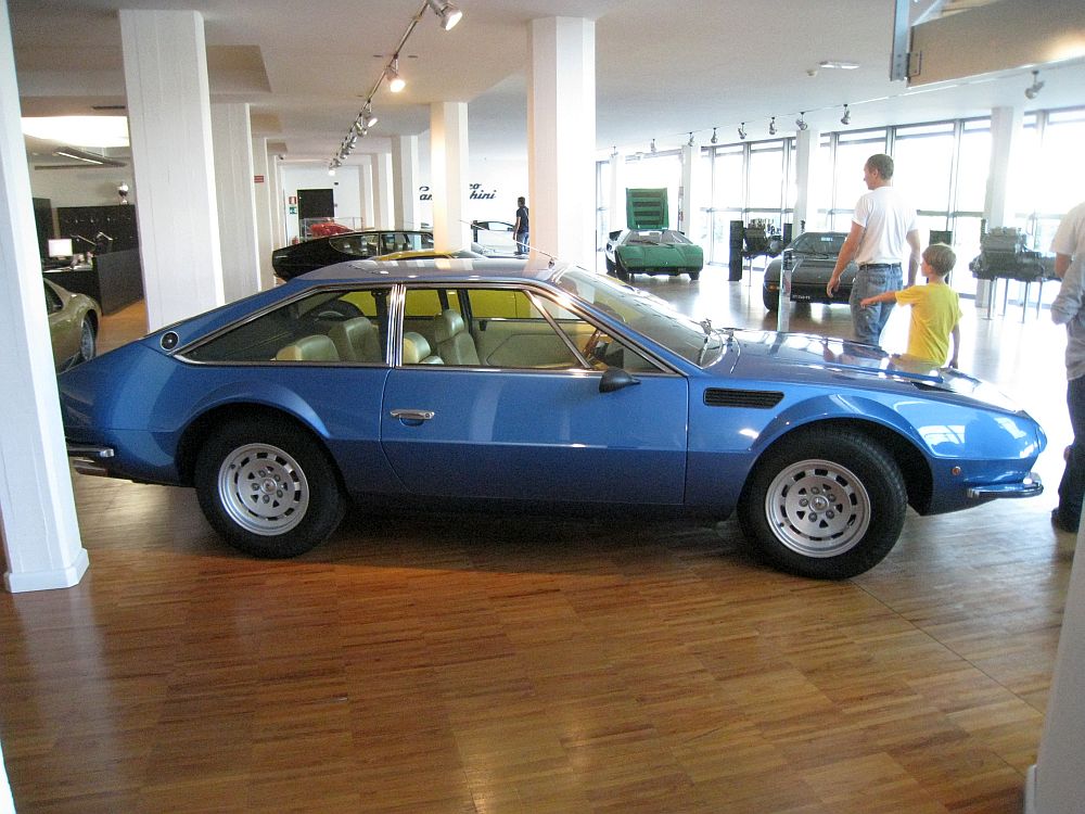 Lamborghini Jarama S 400 GT 2+2