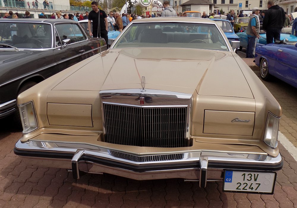 Lincoln Continental Mark V 6.6