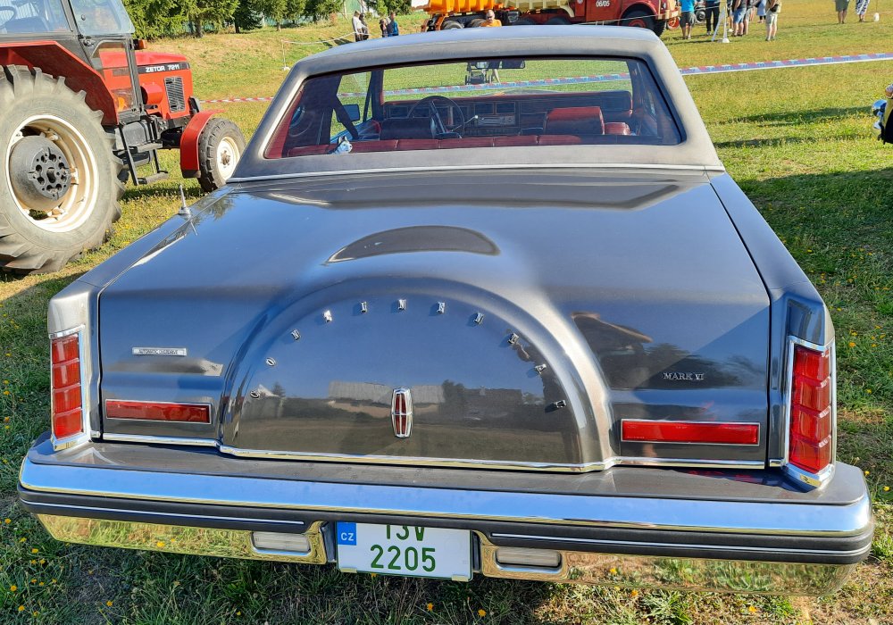 Lincoln Continental Mark VI 2-Door