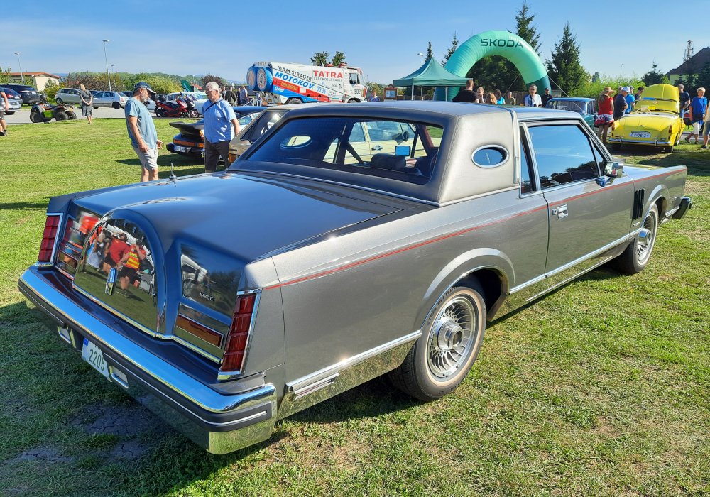 Lincoln Continental Mark VI 2-Door