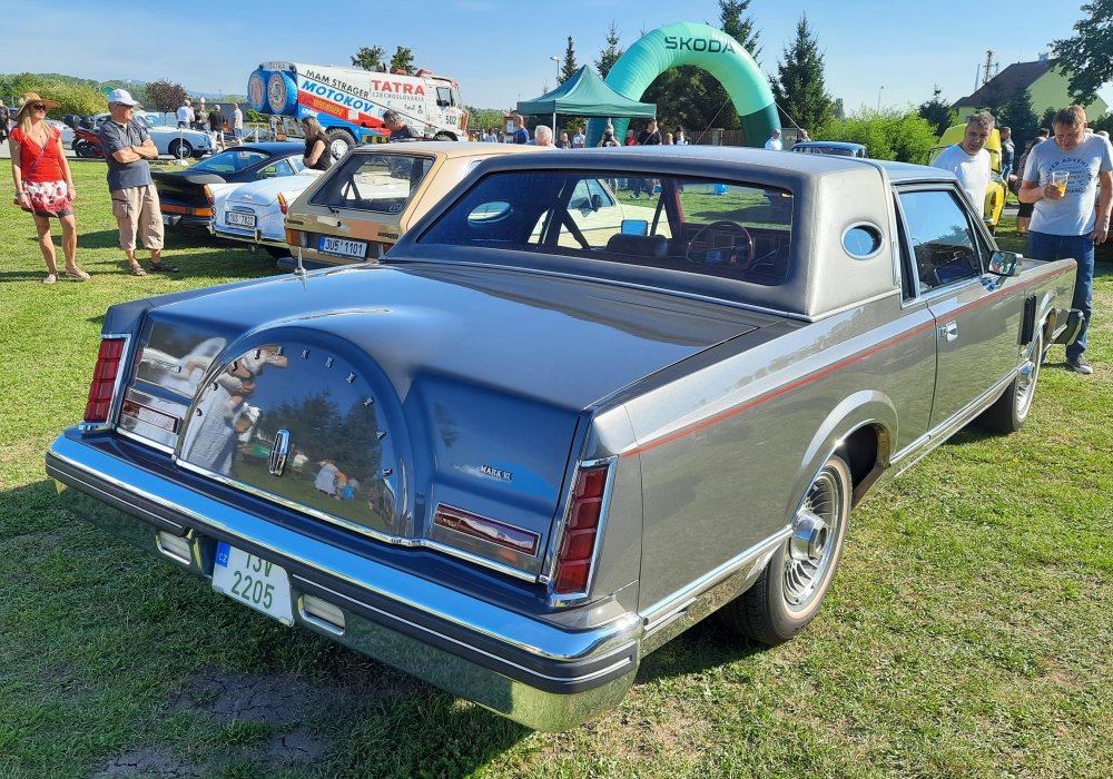 Lincoln Continental Mark VI 2-Door