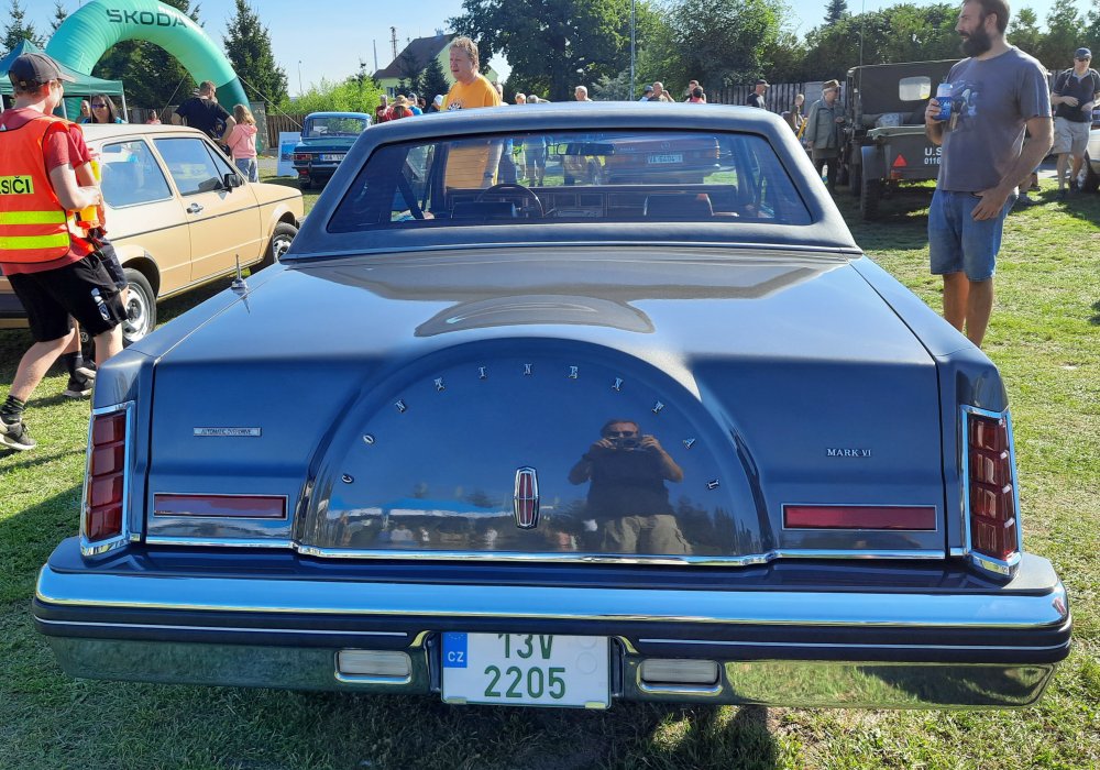 Lincoln Continental Mark VI 2-Door