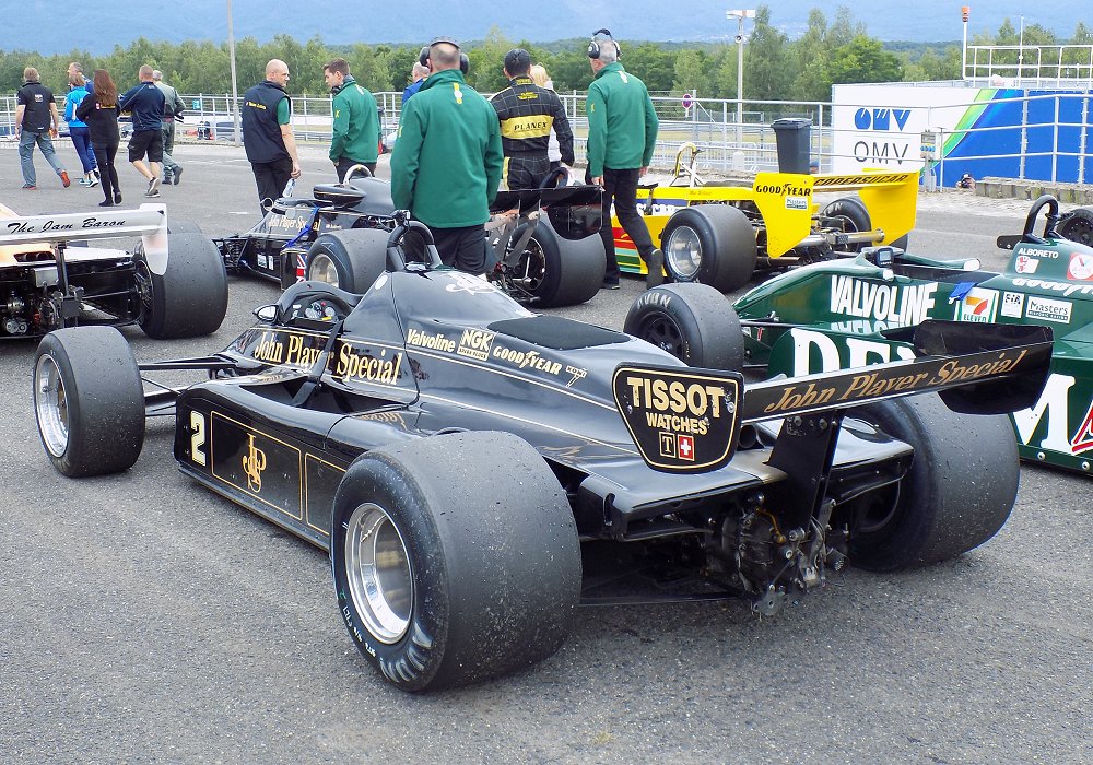 Lotus 91/7 Cosworth F1