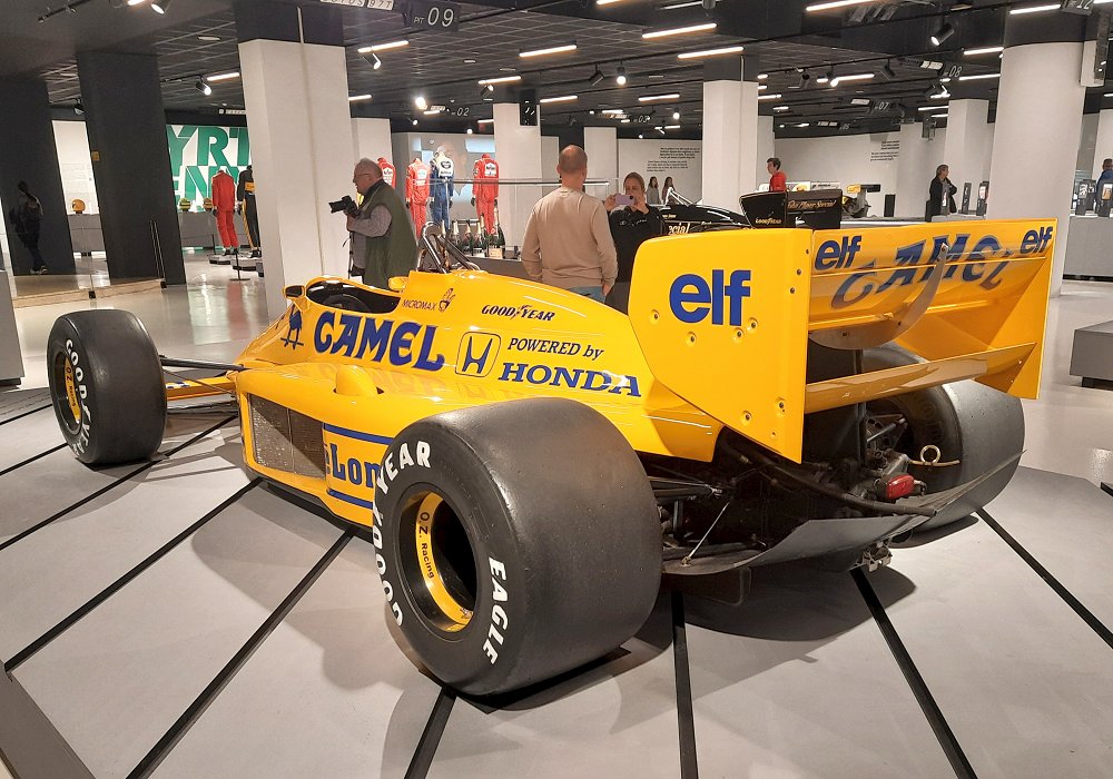Lotus 99T/4 Honda Camel F1