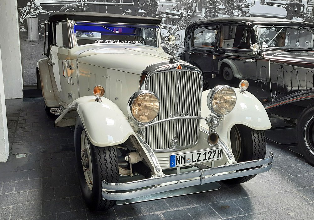 Maybach DS 8 Zeppelin Sport Cabriolet Spohn