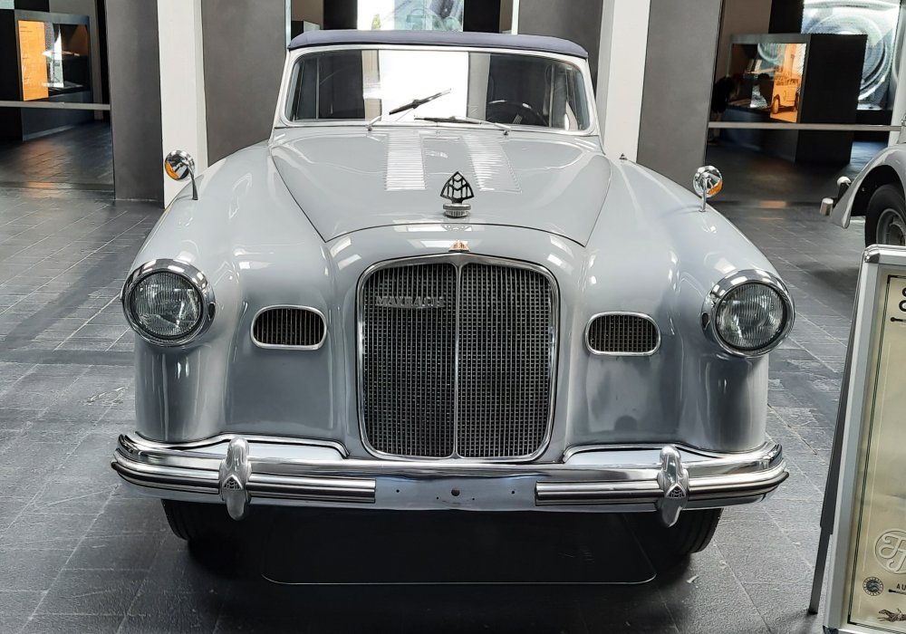 Maybach SW 42 Ponton-Cabriolet Spohn