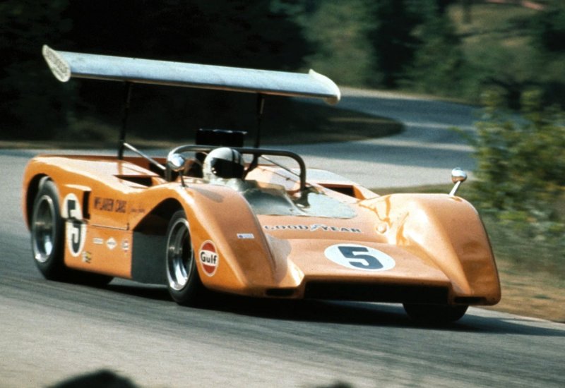 McLaren M8B