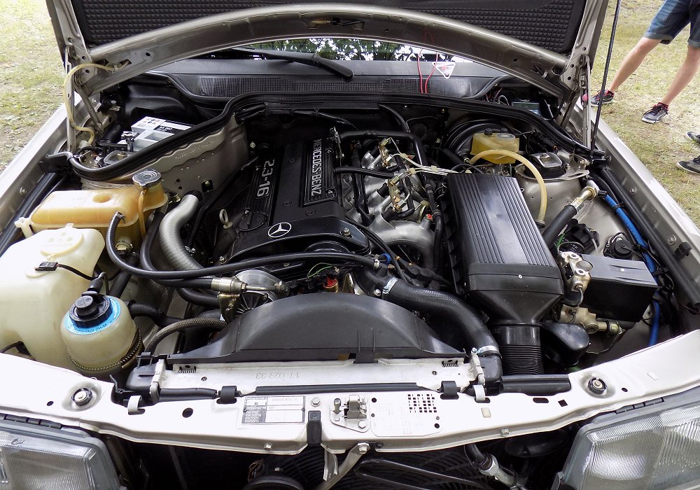 Mercedes-Benz 190 E 2.3-16