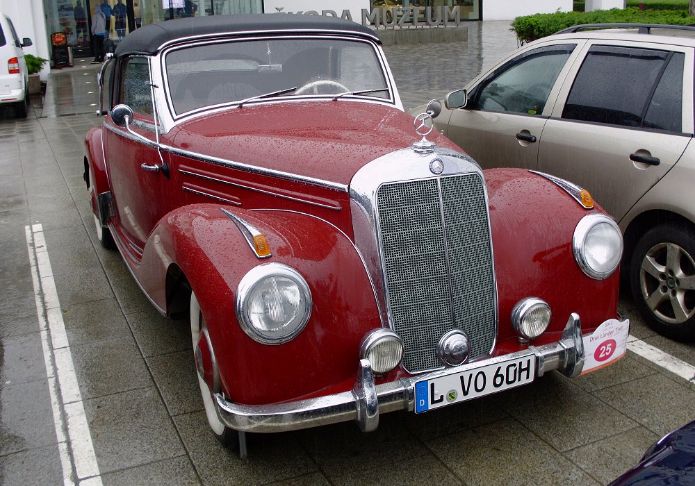 Mercedes-Benz 220 Cabriolet A