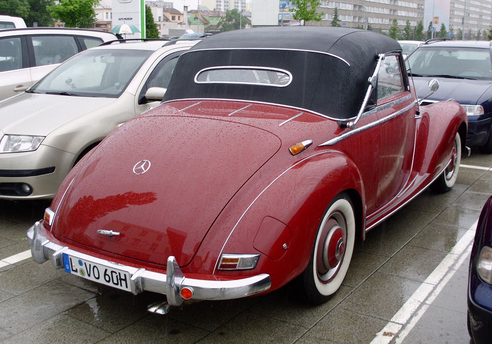 Mercedes-Benz 220 Cabriolet A