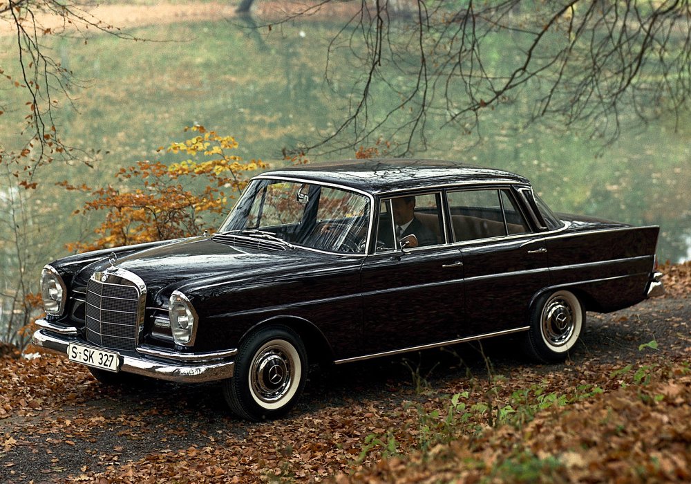 Mercedes-Benz 220 b Mercedes-Benz 220 b