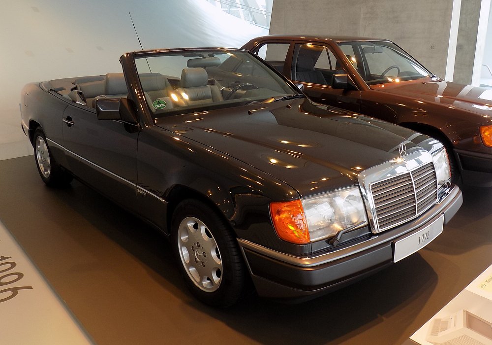 Mercedes-Benz 300 CE-24 Cabriolet Mercedes-Benz 300 CE-24 Cabriolet